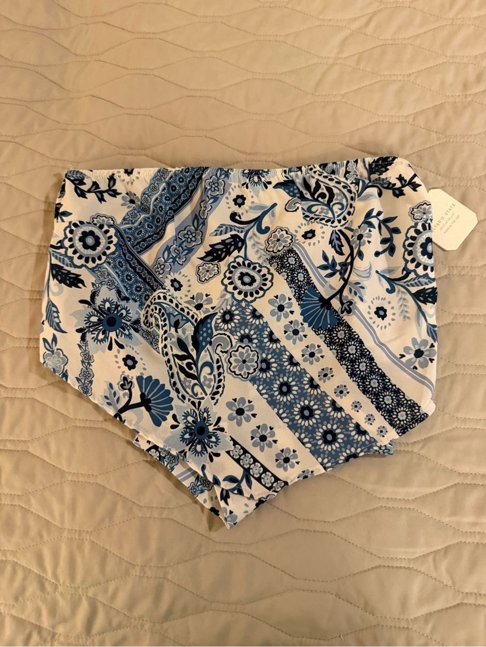 Ivory and Blue Floral bandana top - XL NWT